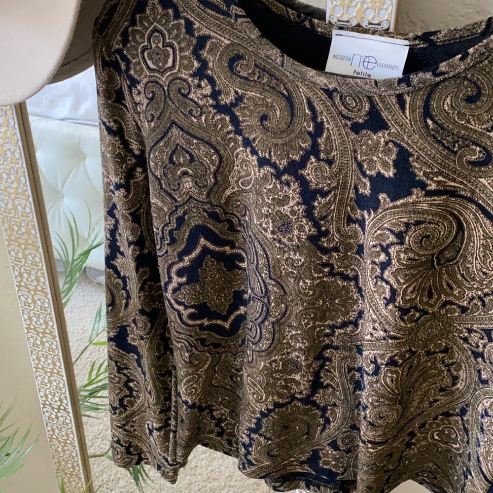 Vintage Pattern Top - Picture 3 of 5